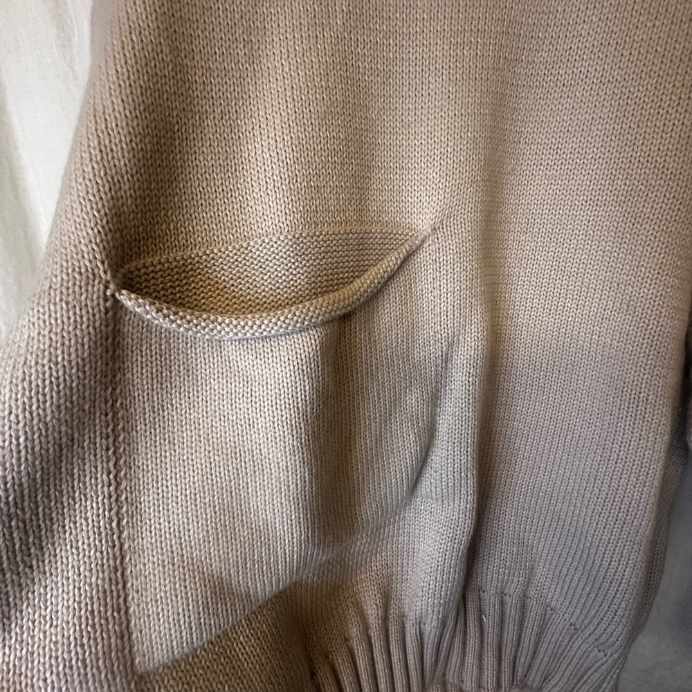Cozy Beige Sweater Mod Ref - Picture 3 of 4